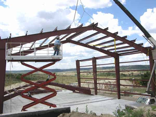 steel building erection