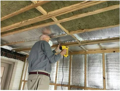 Reflective-Insulation-Installation Pole Barn with Reflective Insulation